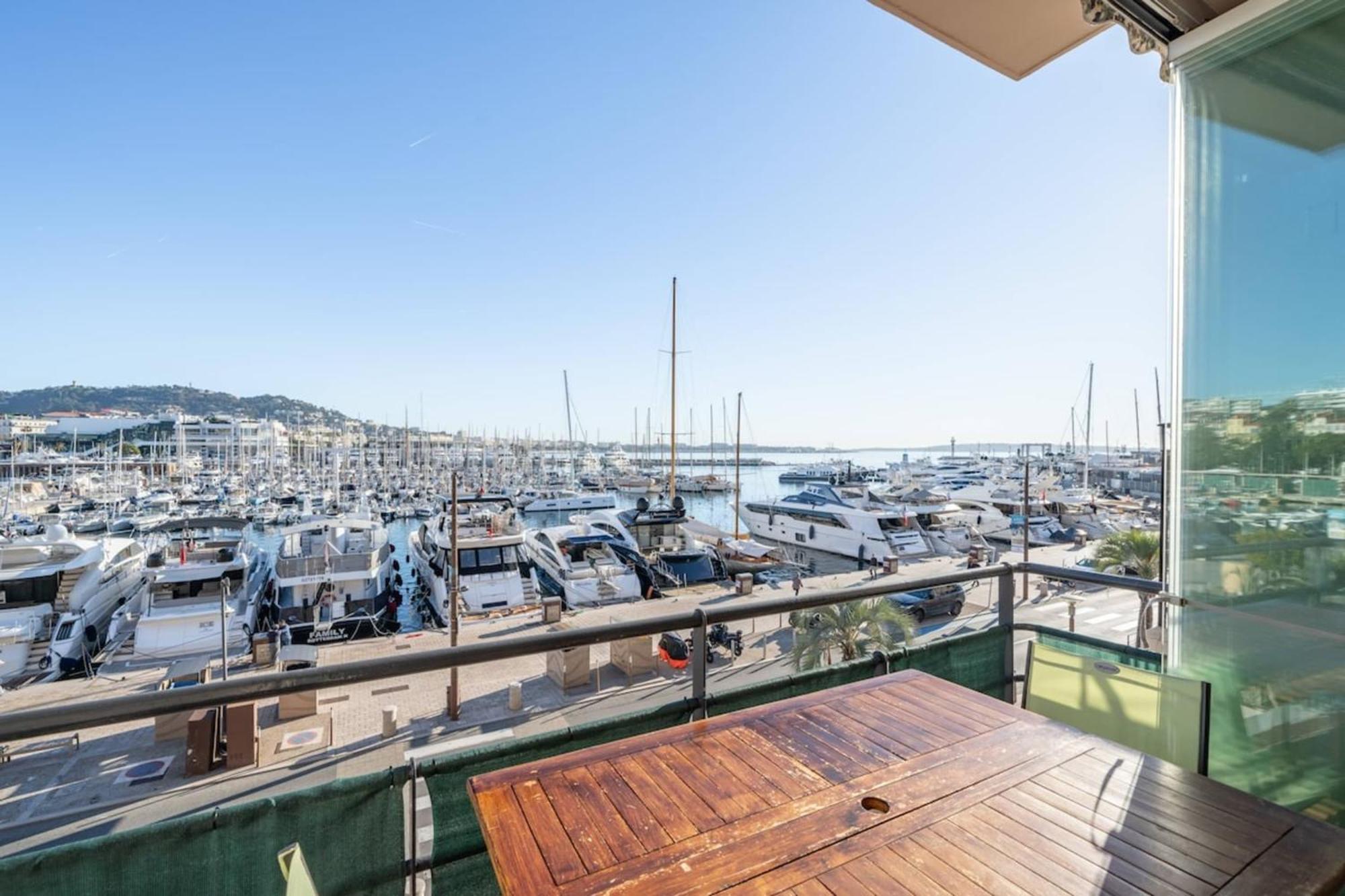 Appartement Wonderful 3 Bedroom Overlooking The Old Port Cannes